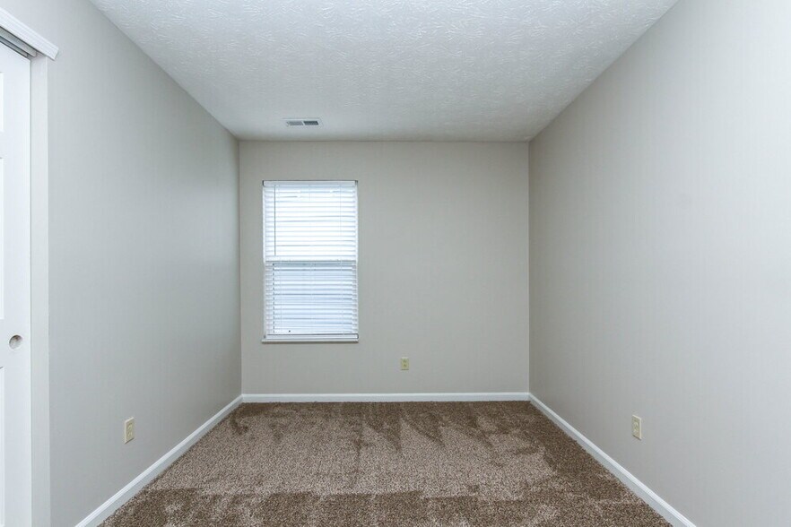 Building Photo - 1327 Grand Canyon Cir