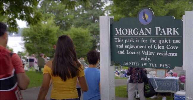 Building Photo - 36 Carney St