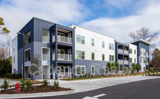 Building Photo - 610 S Kerr Ave