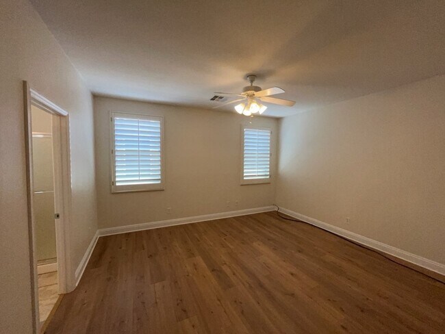 Building Photo - 6043 Eganridge Ct