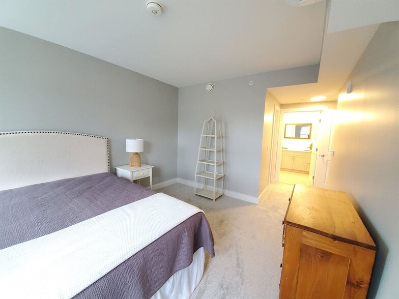 Building Photo - 195 Mechanic, 107