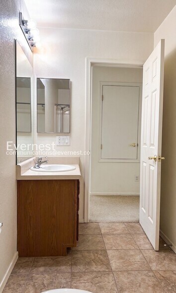Building Photo - 3381 N River Rapids Dr