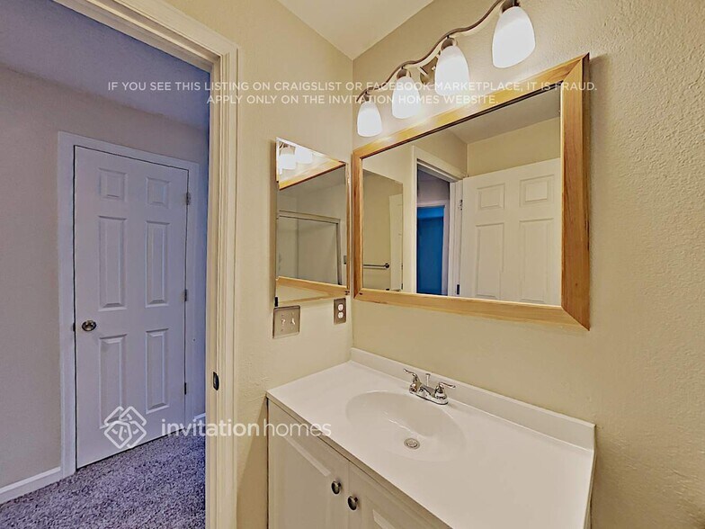 Building Photo - 9499 Sherrelwood Ln