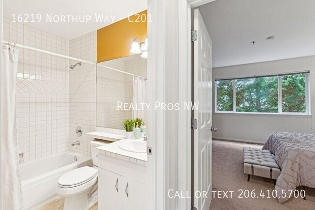 Building Photo - 16219 Northup Way
