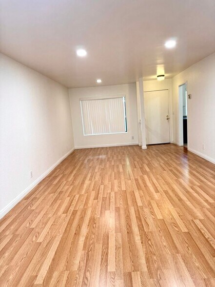 Building Photo - 4141 Via Marisol