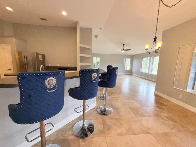 Building Photo - 7534 Coconut Blvd