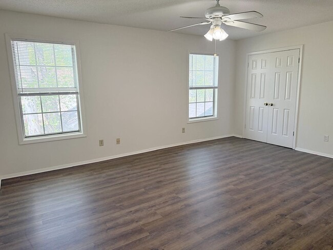 Building Photo - 6968 Wesley Ct