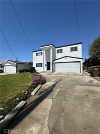 Building Photo - 1543 W 124th St