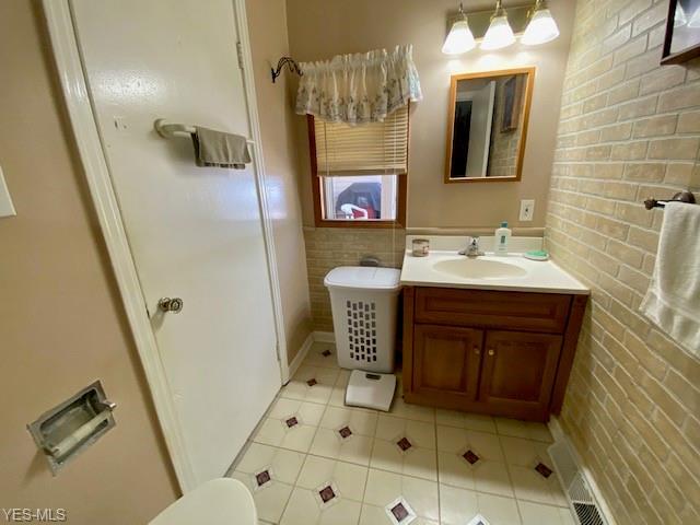 Building Photo - 926 Woodward Dr