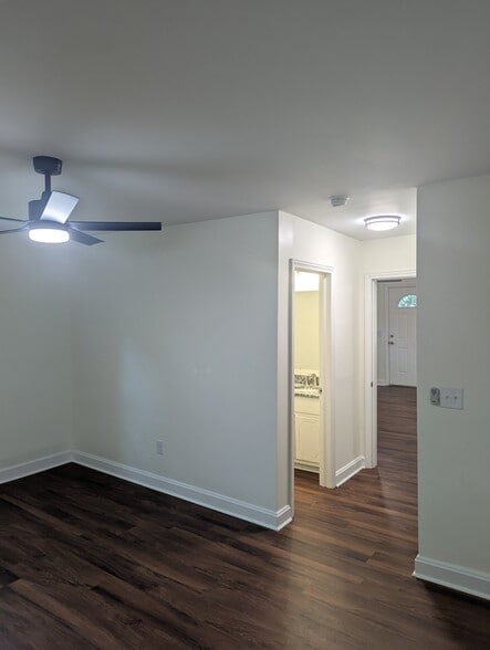 Building Photo - 205 Jones Ave