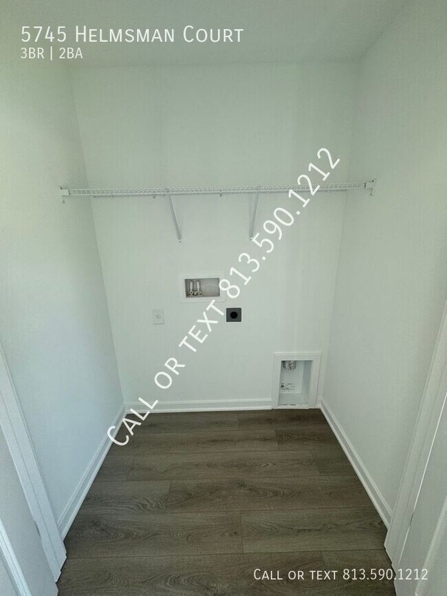 Building Photo - 5745 Helmsman Ct
