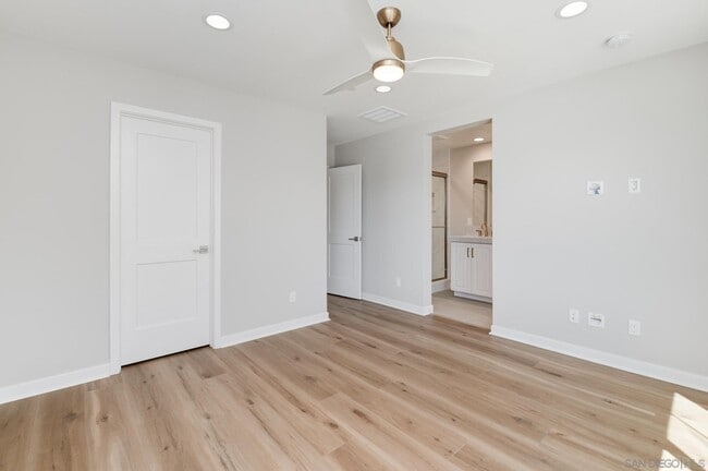 Building Photo - 2540 Chamomile Ln