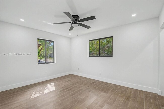 Building Photo - 17050 SW 83rd Ave