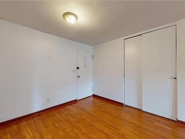 Building Photo - 35 Seacoast Terrace