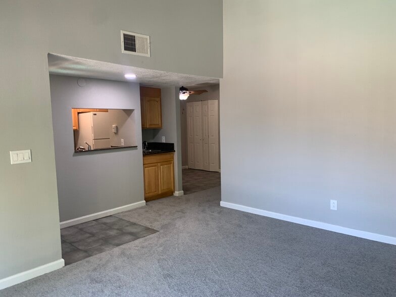 Primary Photo - 6280 Havenside Dr