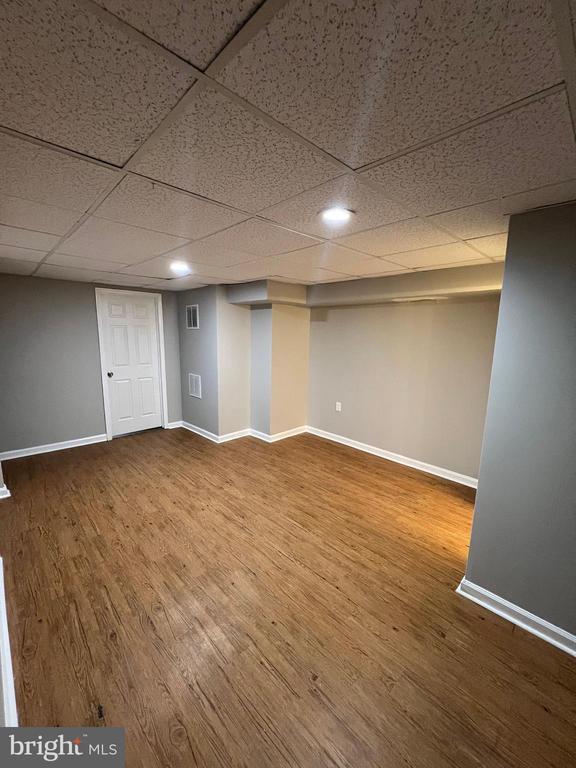 Building Photo - 7817 St Boniface Ln