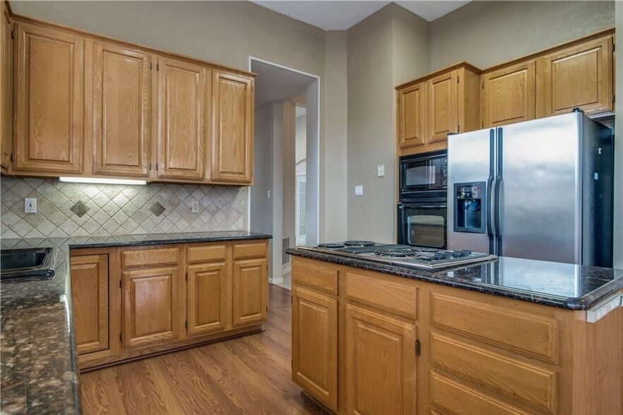 Building Photo - 11017 Knoxville Ln