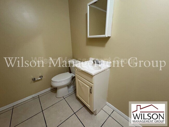 Building Photo - 359 Chaucer Ct