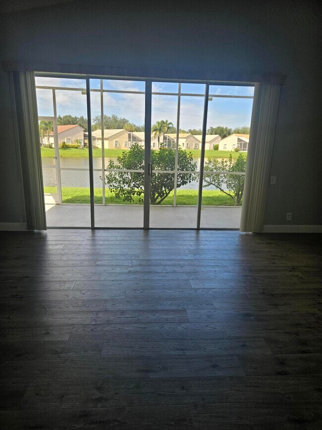 Building Photo - 340 NW Breezy Point Loop