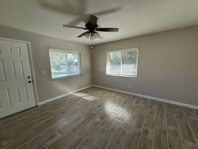 Building Photo - Longwood 2 Bedroom, 1 Bath, ALL NEW INSIDE!