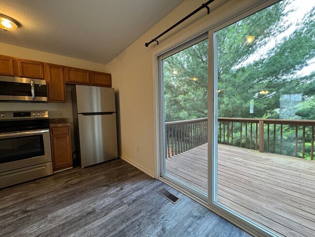 Building Photo - Available June 25, 2026!