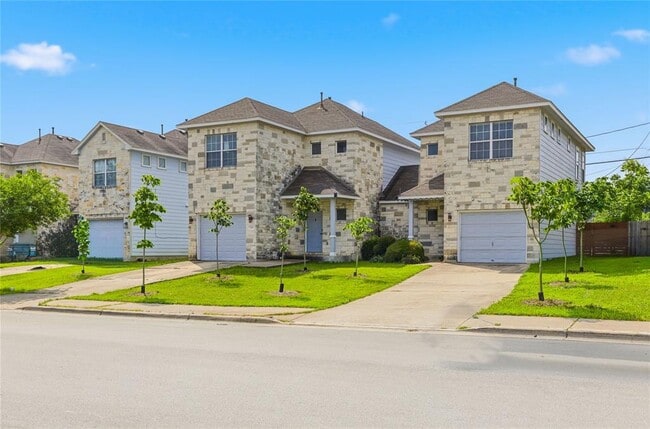 Building Photo - 7510 Lazy Creek Dr