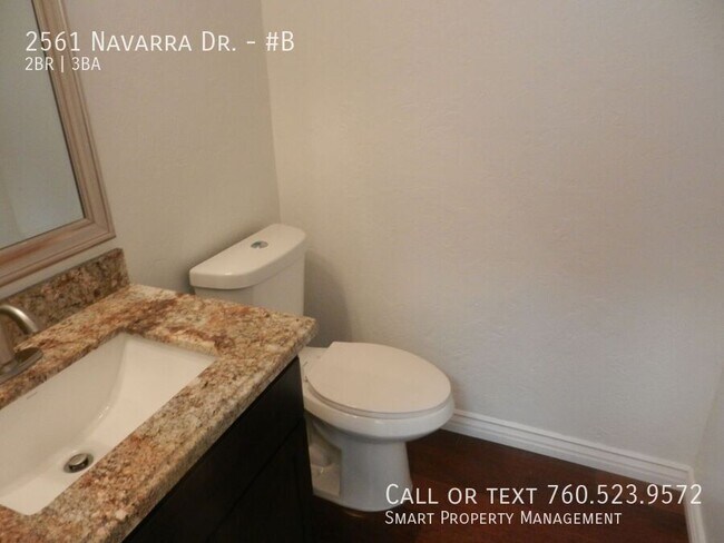 Building Photo - 2561 Navarra Dr