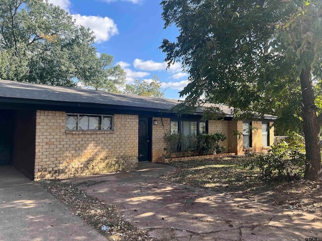 Building Photo - 1228 Carol Ln