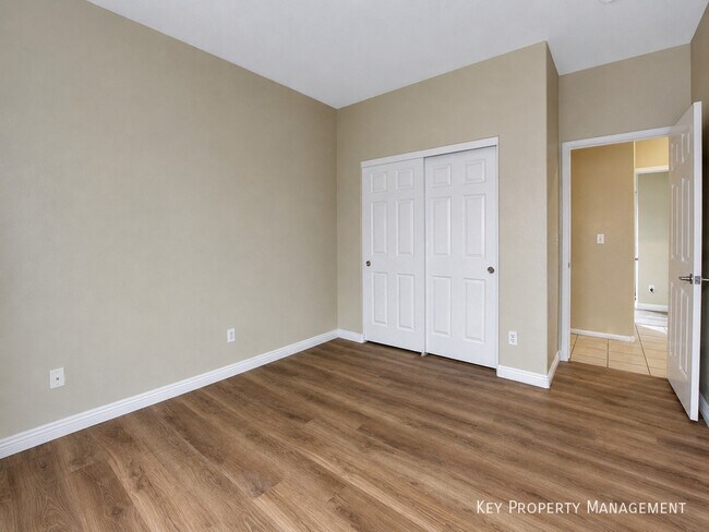 Building Photo - 2294 Tedesca Dr
