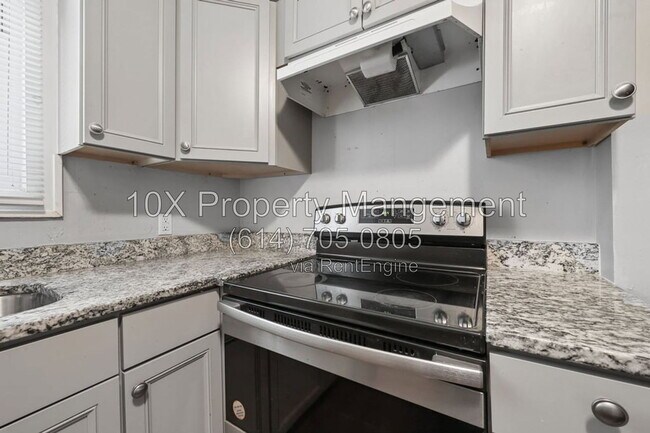 Building Photo - 1088 Siebert St