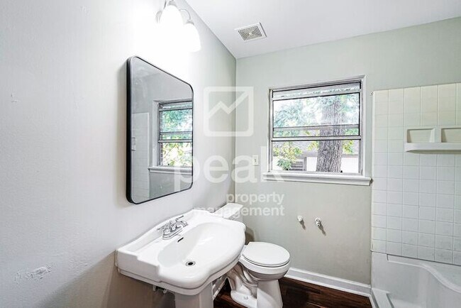 Building Photo - $1450! 3Bed/2Bath home in Center Point, AL! Free Application BLACK FRIDAY DEAL Ends 11/29!