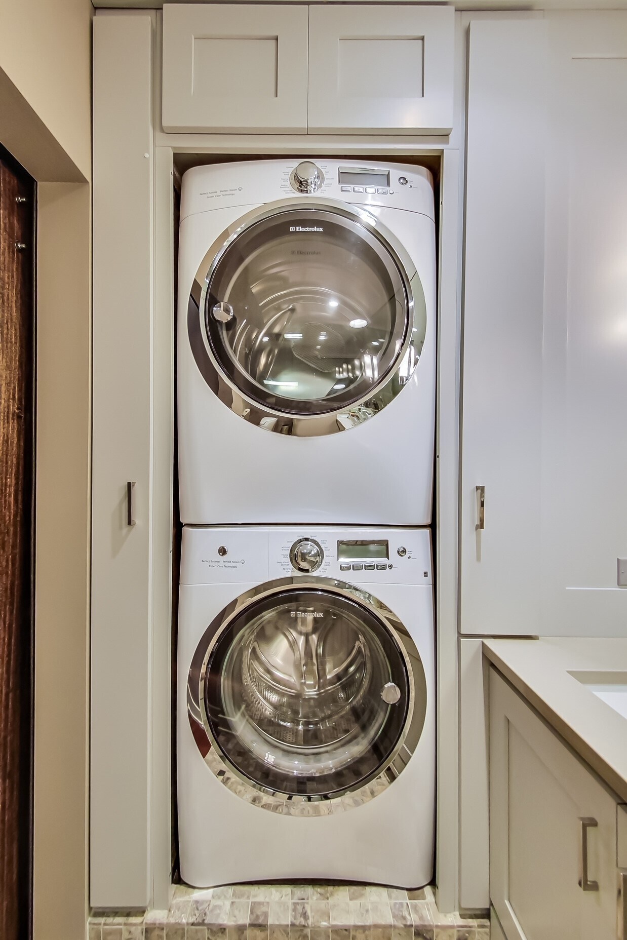 Building Photo - 540 N Lake Shore Dr