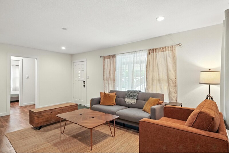 Building Photo - 2656 Kevin Rd