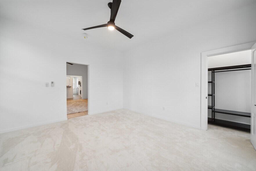 Bedroom - 2810 Griffin Ave