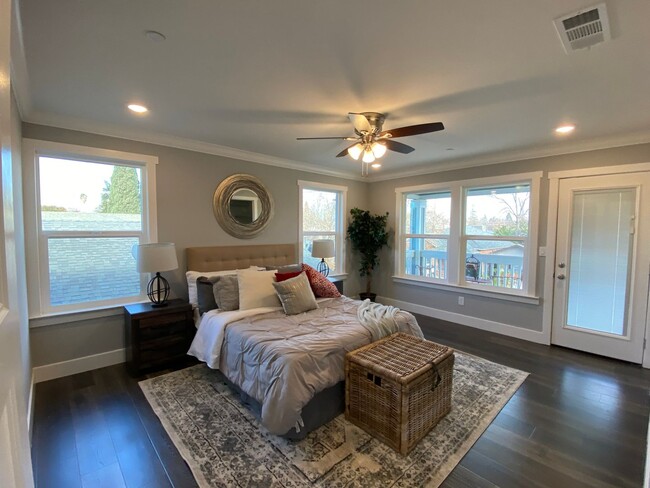 Building Photo - Beautiful and Spacious recently Constructe...