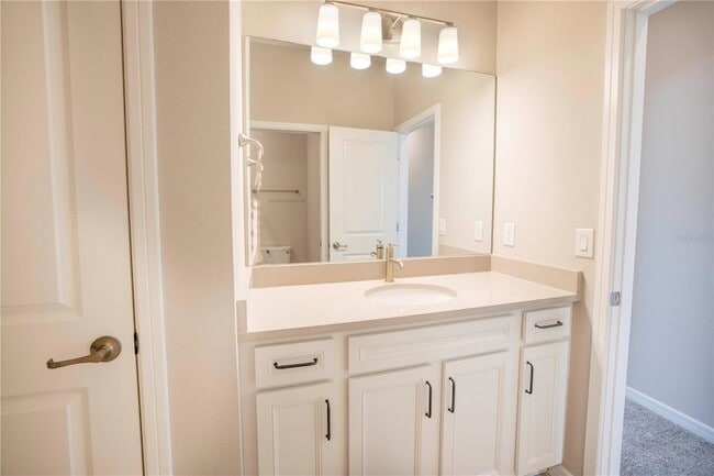 Building Photo - 11261 Beach Walk Wy NE