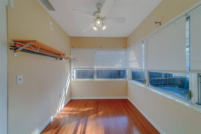 Building Photo - 4642 7th Ave N