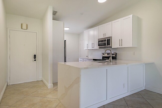 Building Photo - 5241 Breadfruit Cir