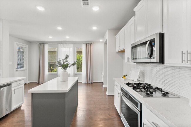 Building Photo - 2840 Jehlon Ln