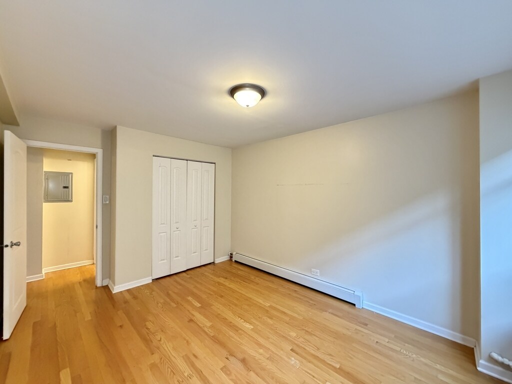 Building Photo - 4180 N Marine Dr