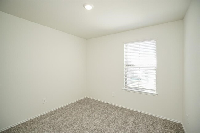 Building Photo - 5210 Becker Hills Ln