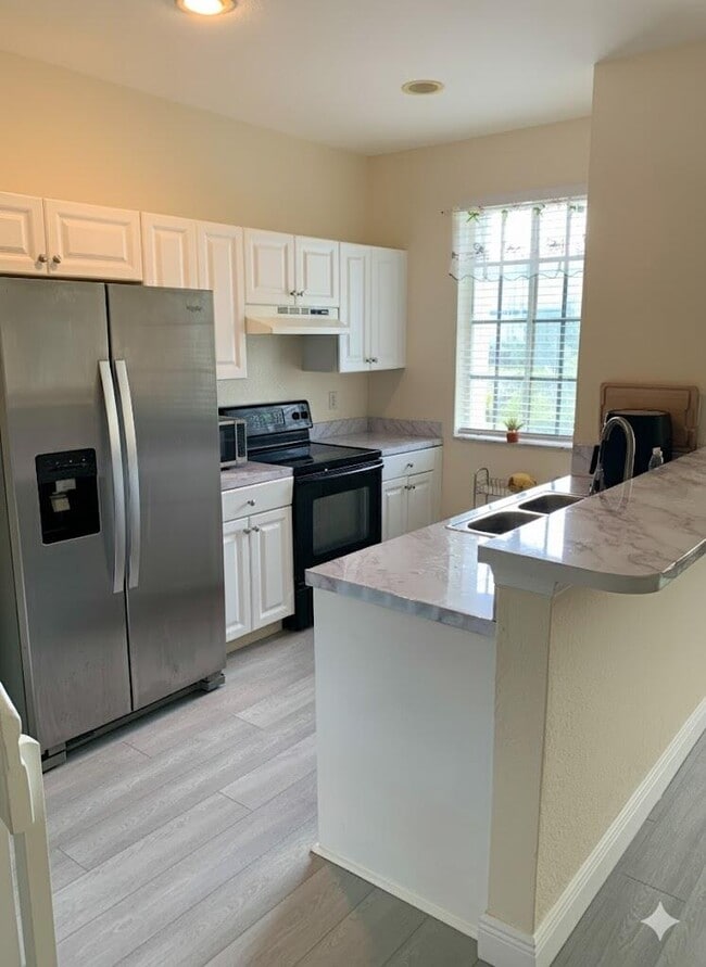 Building Photo - 2007 Nassau Dr