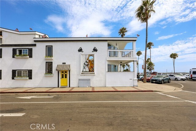 Building Photo - 2214 W Oceanfront