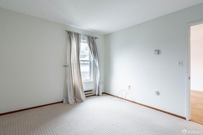 Building Photo - 2225 23rd St