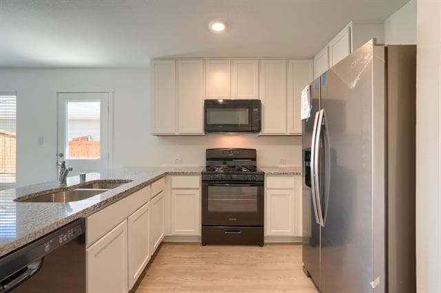 Building Photo - 4117 Equestrian Dr