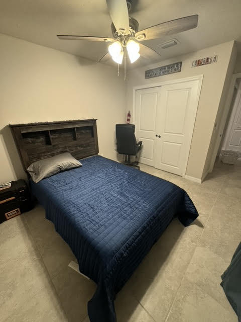 bedroom available - 17327 Birchwood Ln