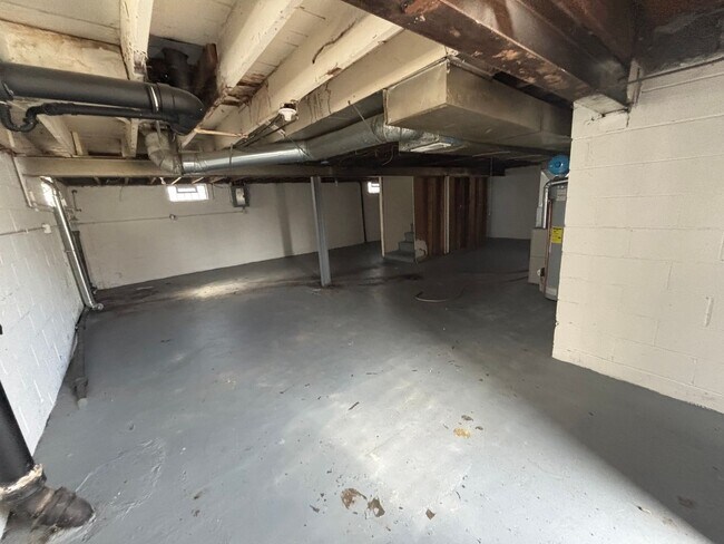 Building Photo - Section 8 welcome and encouraged