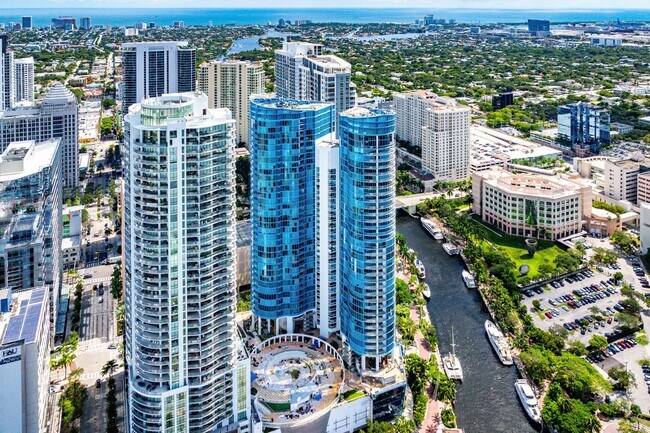 Building Photo - 333 Las Olas Way