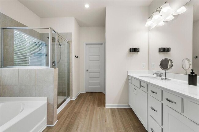 Building Photo - 228 Whitneys Wy