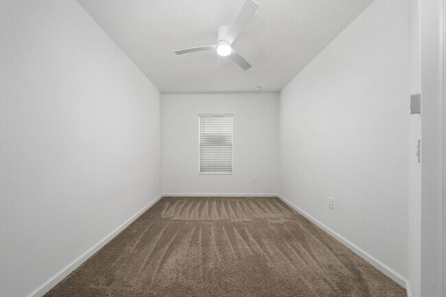 Building Photo - 3295 Laurent Lp